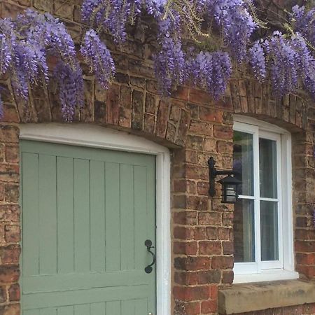 The Stables At Owlett Hall Crowle  Exterior foto